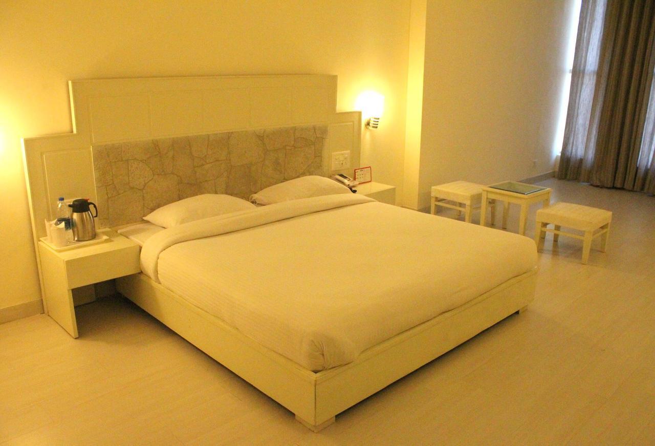 Eagle Motel Rājpura Habitación foto